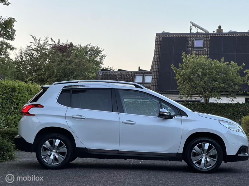 Peugeot 2008 1.2 VTi Blue AUTOMAAT Executive/NAP/NWE APK/OH DO — photo 21