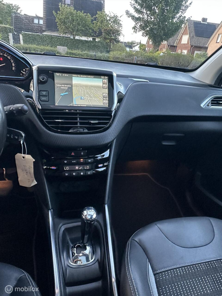 Peugeot 2008 1.2 VTi Blue AUTOMAAT Executive/NAP/NWE APK/OH DO — photo 11