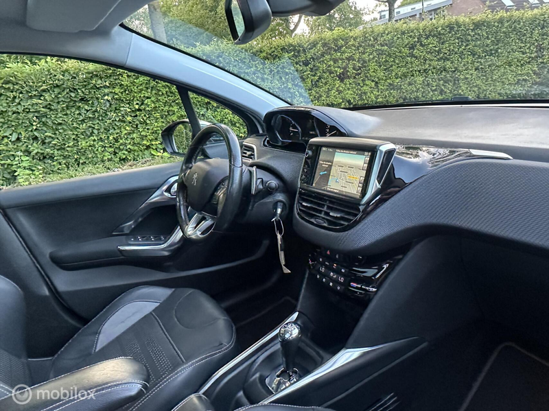 Peugeot 2008 1.2 VTi Blue AUTOMAAT Executive/NAP/NWE APK/OH DO — photo 15