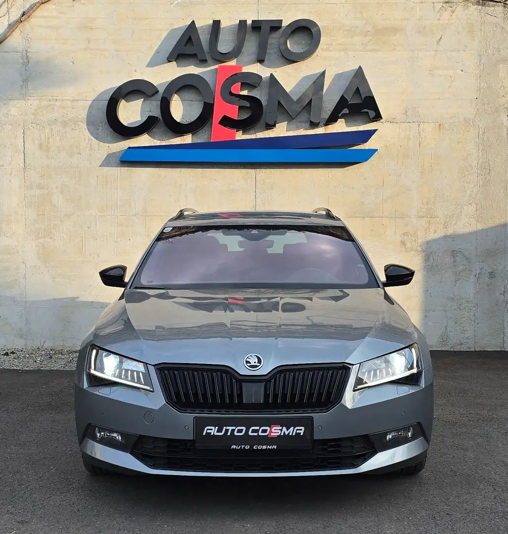 Skoda Superb Sportline Grau - 2