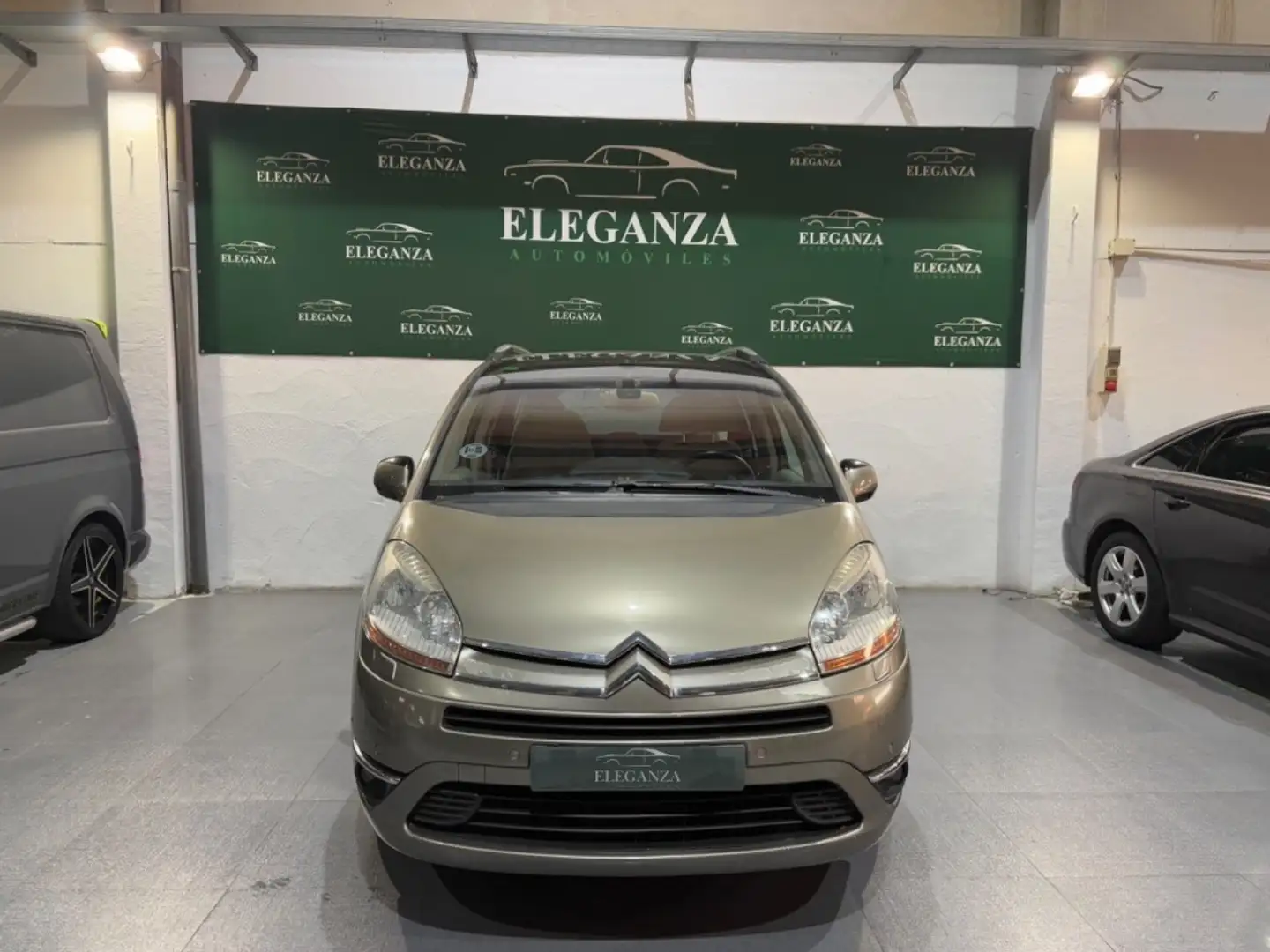 Citroen C4 Grand Picasso 2.0HDI Exclusive CMP Verde - 2