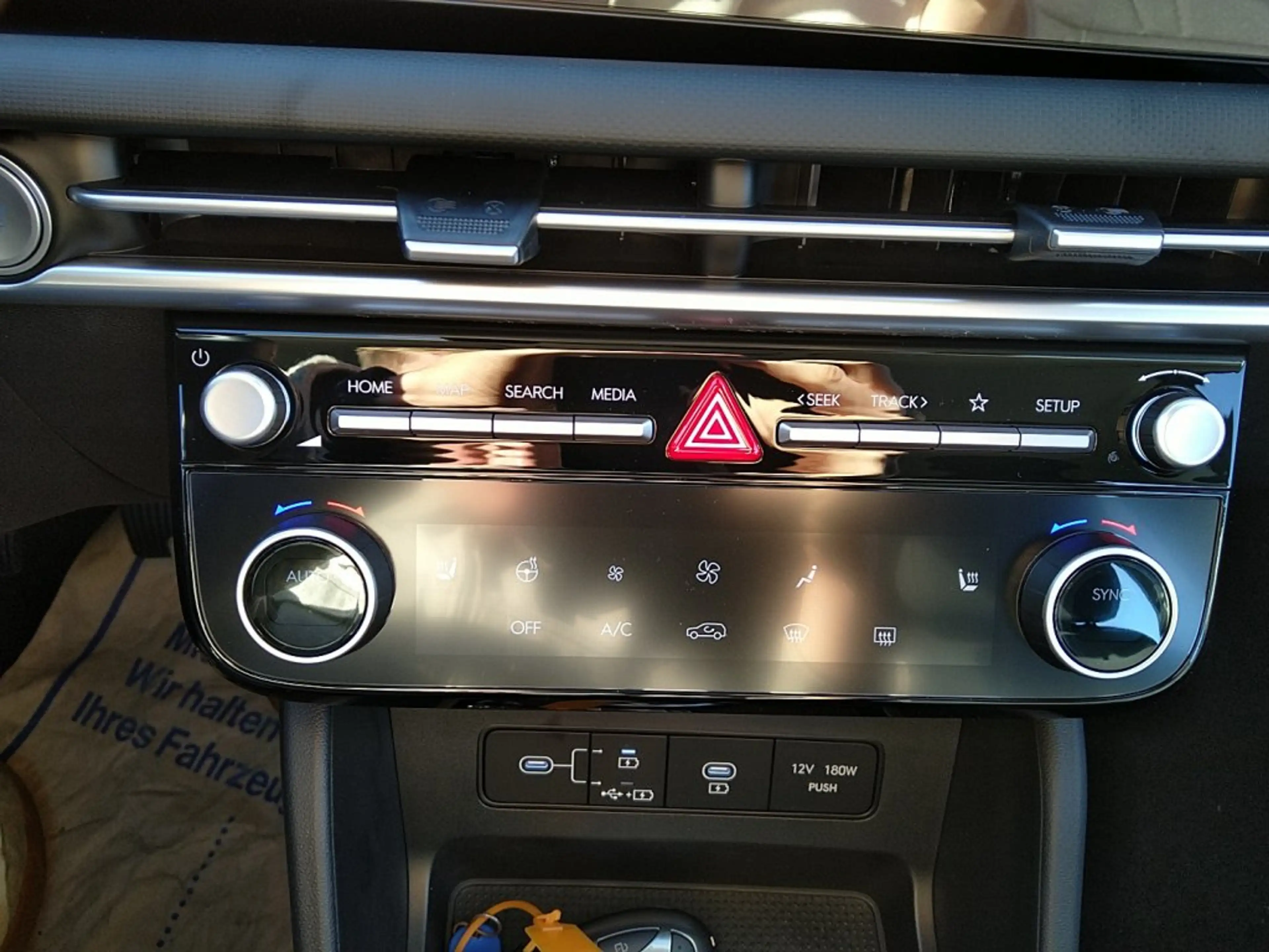 Hyundai TUCSON NX4 Edition 35 1,6 T-GDi 2WD — photo 15