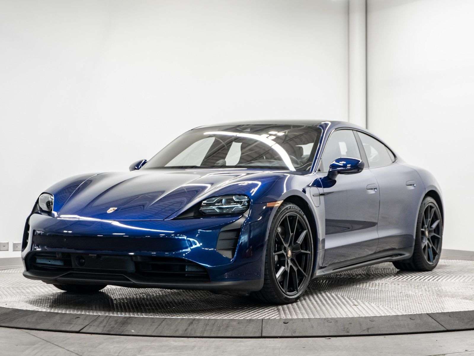 2022 Porsche Taycan GTS