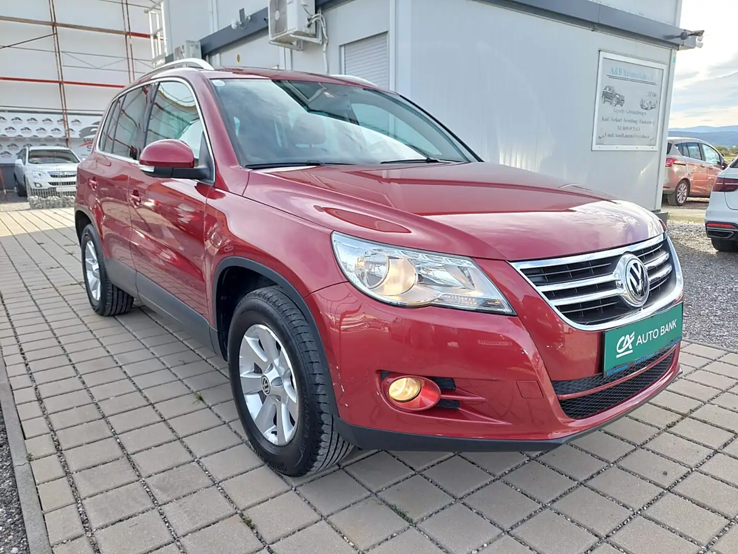 Volkswagen Tiguan 2,0 TDI CR DPF 4Motion Sport&Style ERSTER BESITZ Rot - 1