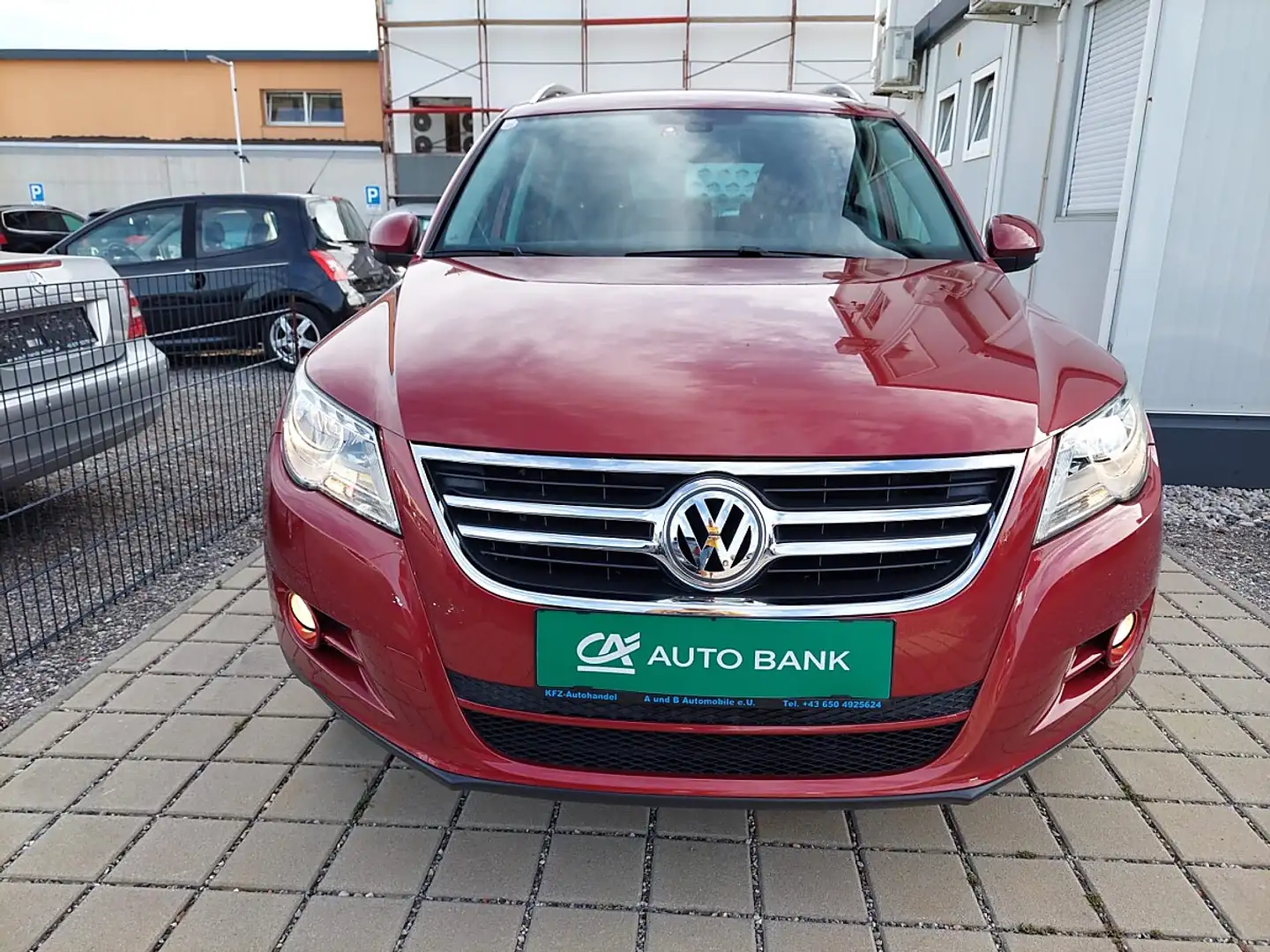Volkswagen Tiguan 2,0 TDI CR DPF 4Motion Sport&Style ERSTER BESITZ Rot - 2