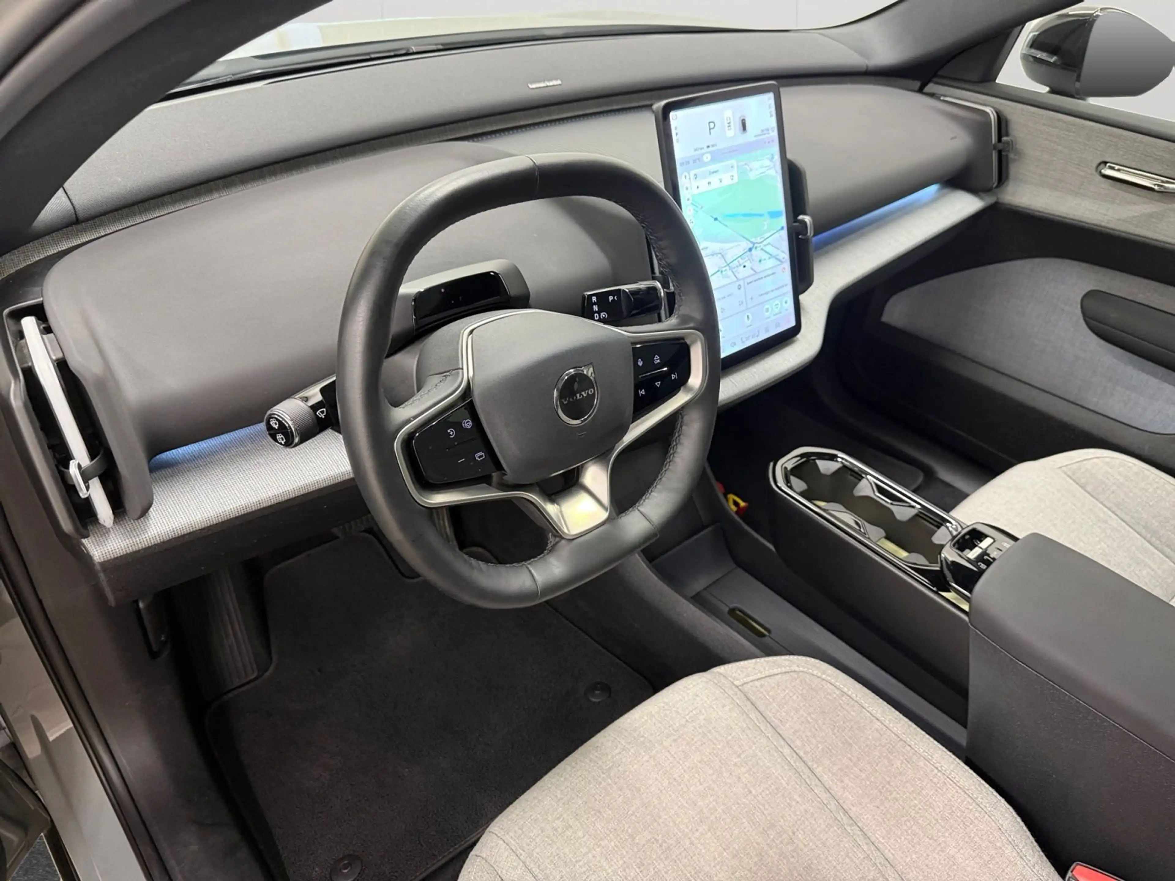 Volvo EX30 Single Motor Extended Range Ultra GPS 360Camera Panodak Dig.Airco Led — photo 6
