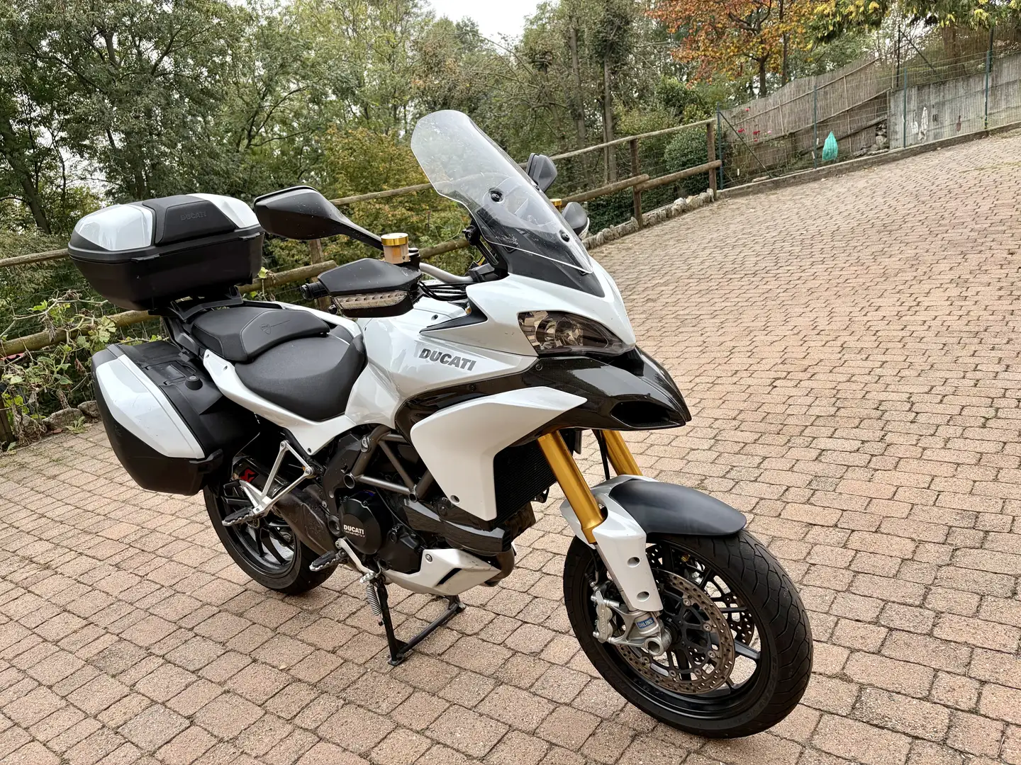 Ducati Multistrada 1200 S - 1