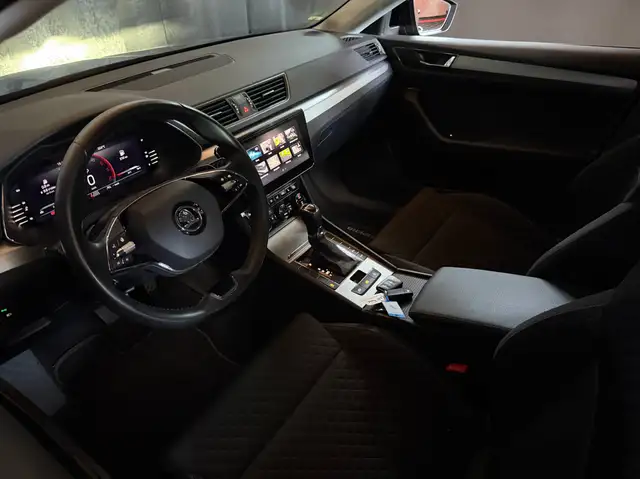 Skoda Superb view 27