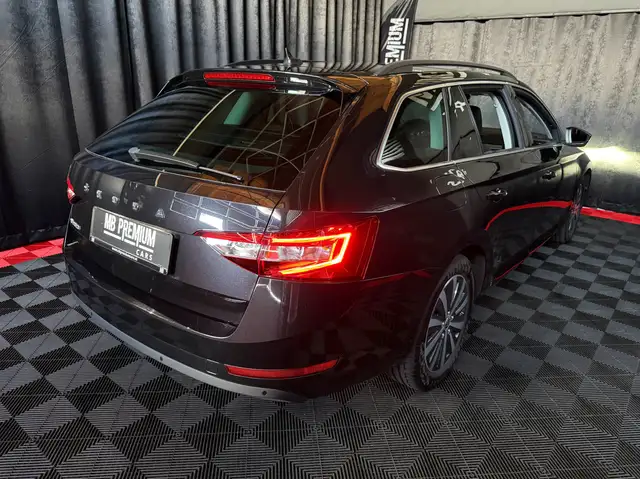Skoda Superb view 15