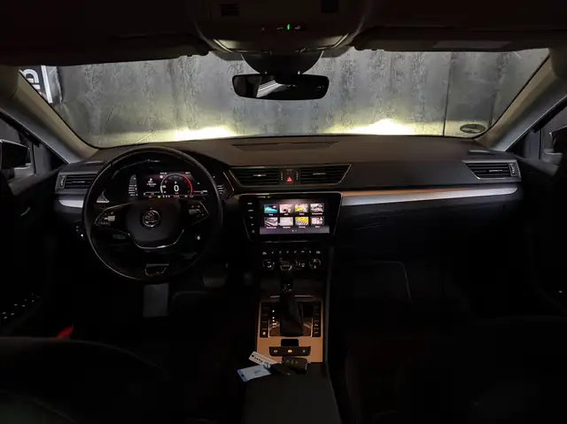 Skoda Superb view 25
