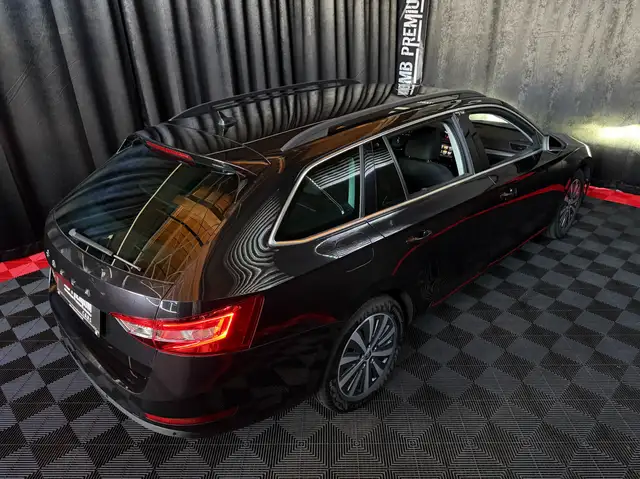 Skoda Superb view 14