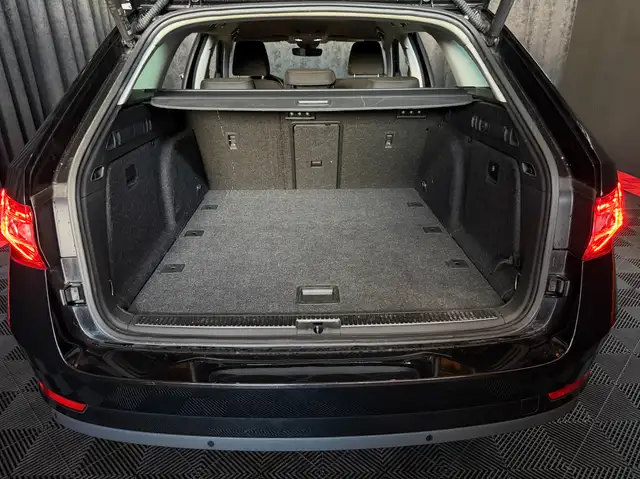 Skoda Superb view 22