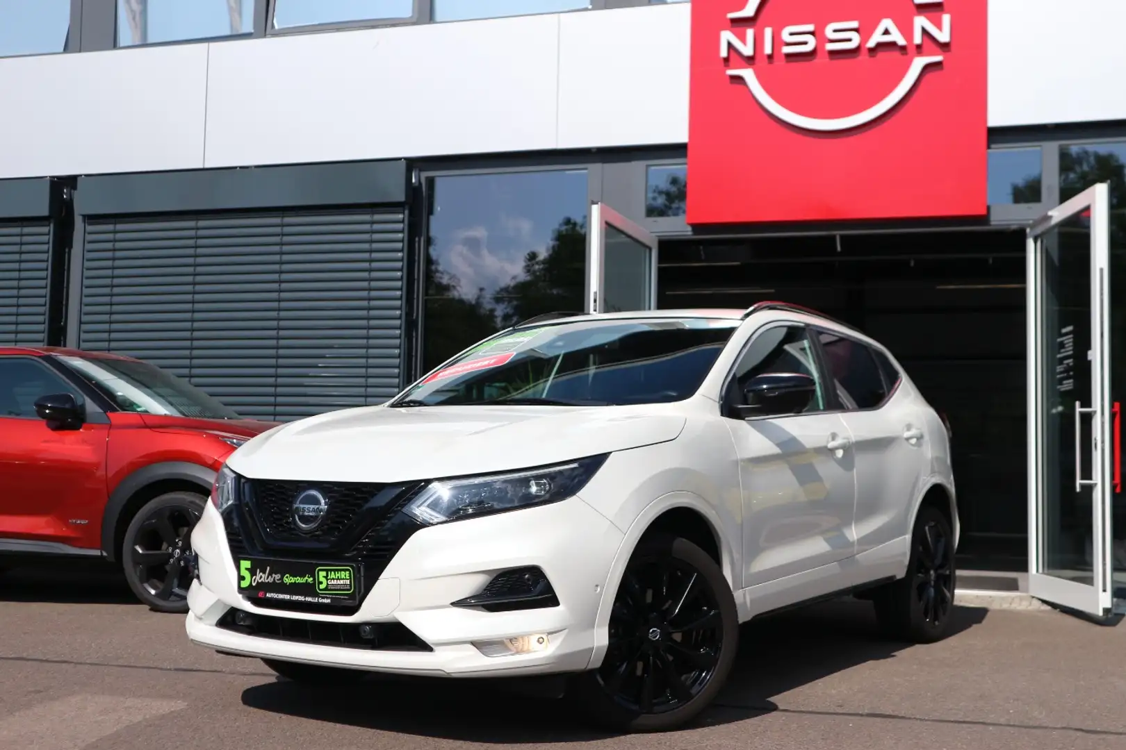 Nissan Qashqai 1.3 DIG-T N-Tec LED Standheiz Navi Kamera Weiß - 2