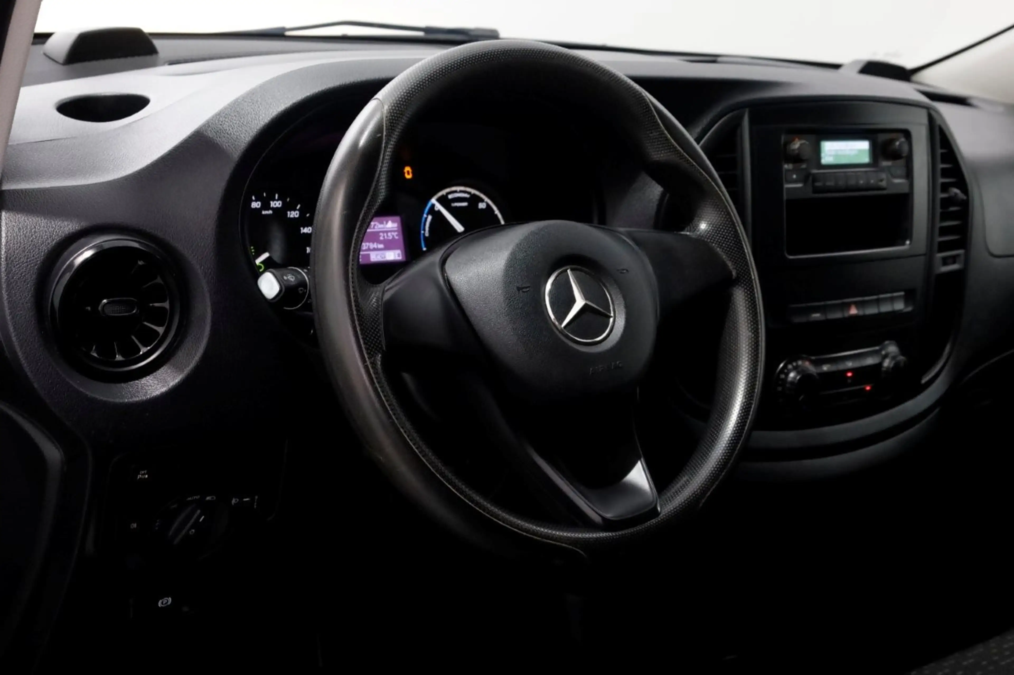 Mercedes-Benz Vito eVito Lang 41 kWh Airco SOH 89,8% 10-2021 — photo 14