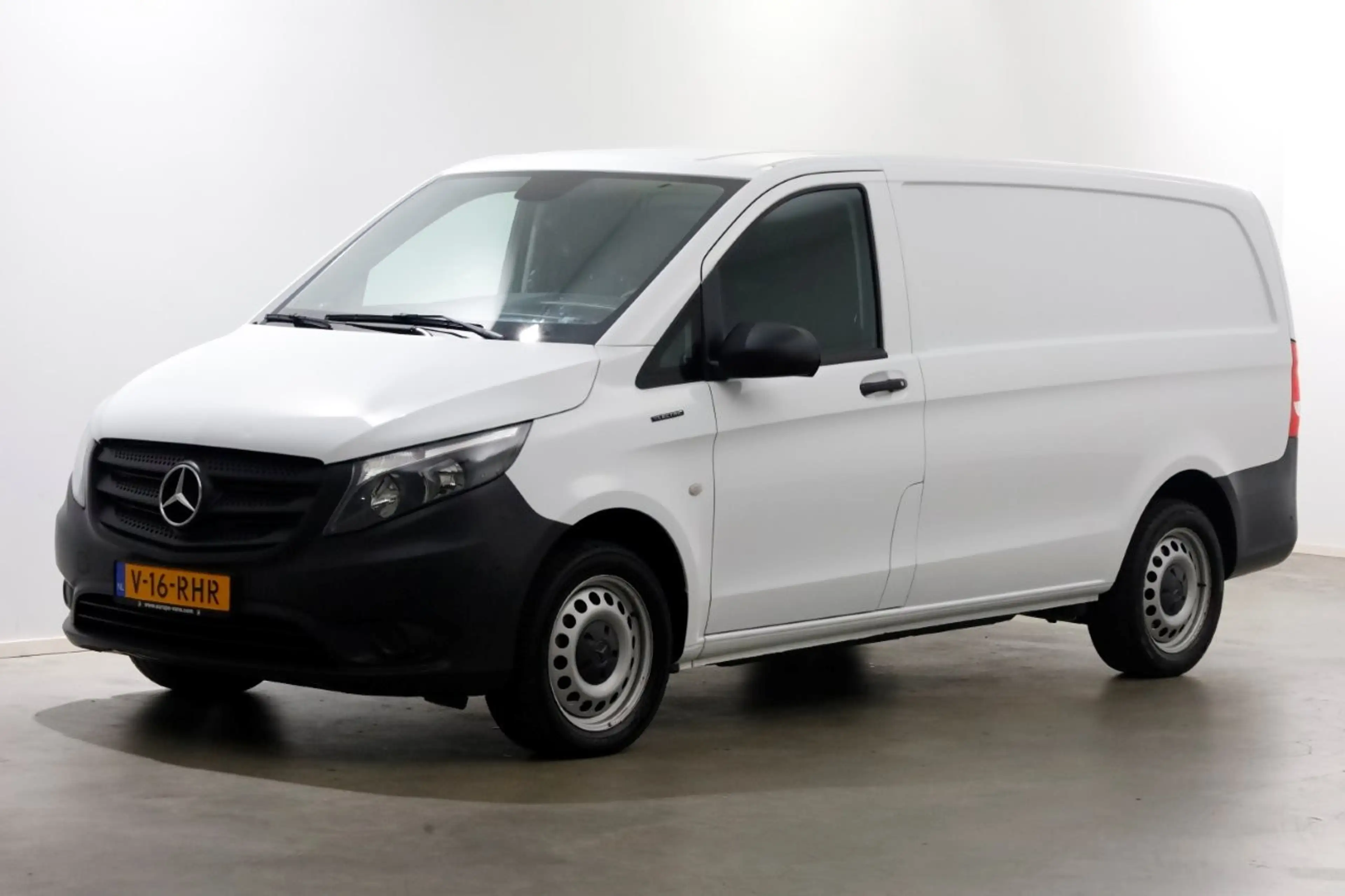 Mercedes-Benz Vito eVito Lang 41 kWh Airco SOH 89,8% 10-2021 — photo 10
