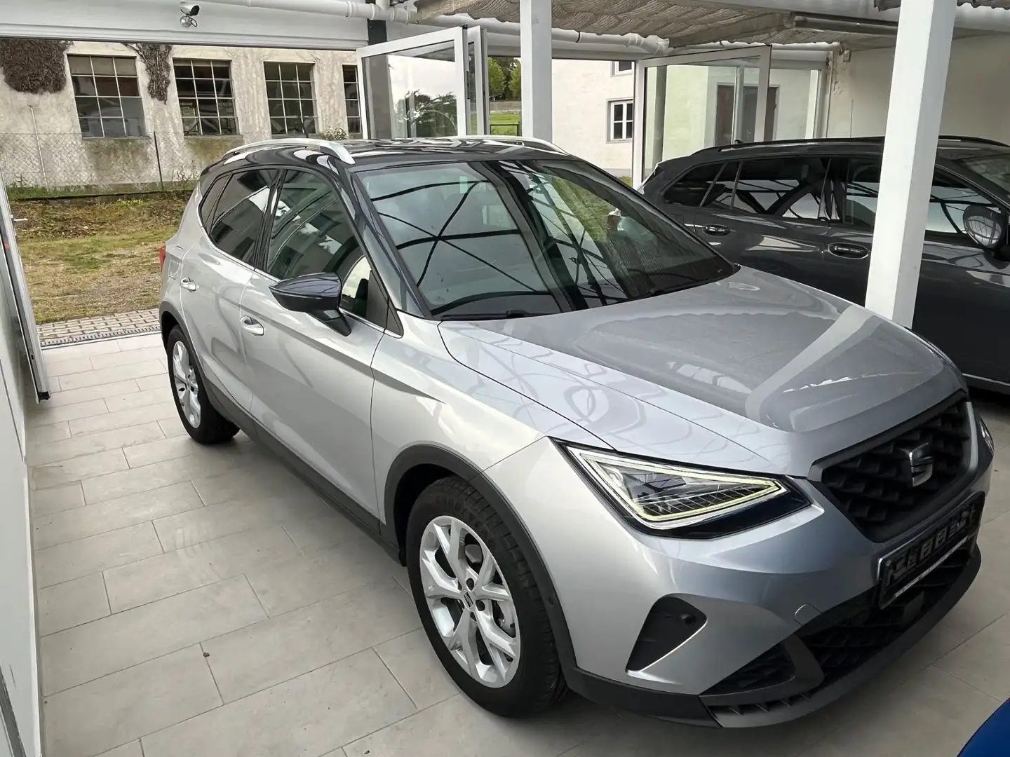 SEAT Arona FR /AHK/NAVI/Virtual. Cockpit Silber - 1