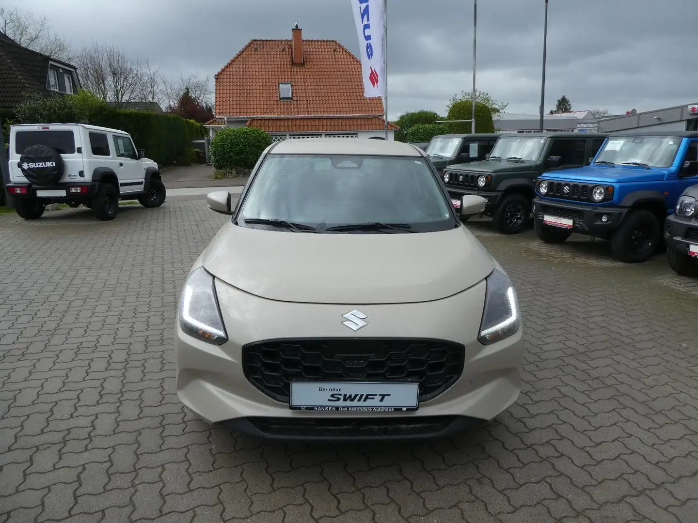 Suzuki Swift 1.2 HYBRID Comfort+ Beige - 2