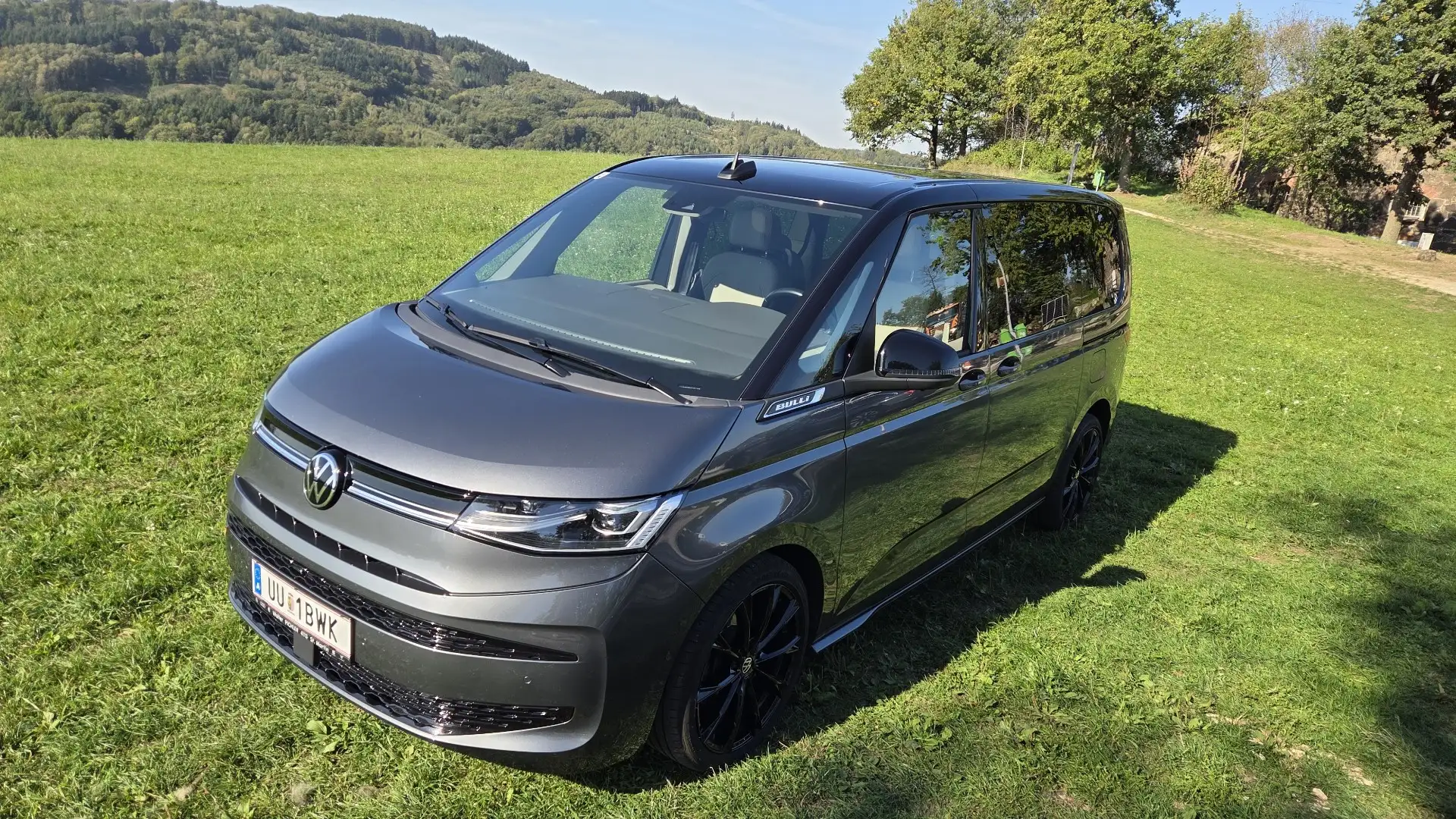 Volkswagen T7 Multivan 2,0 TDI Edition - 2