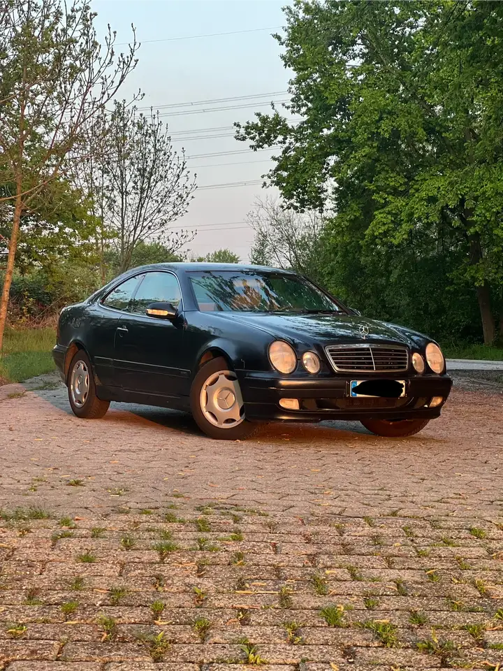 Mercedes-Benz CLK 200