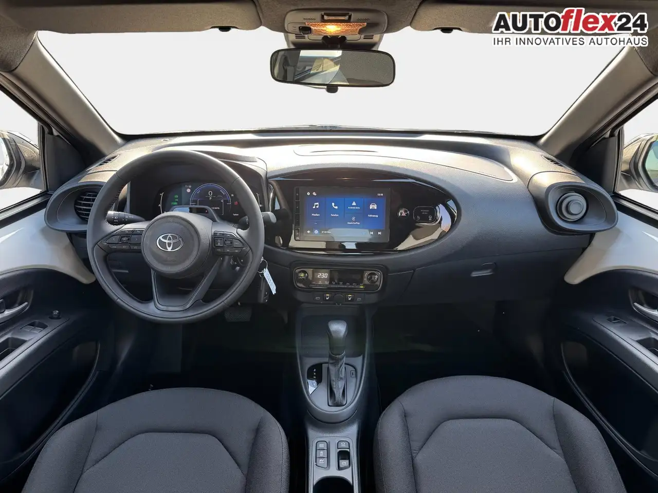 Toyota Aygo X Comfort 1,5 Hybrid CVT 85 ACC 17 Zoll Alu Klima... 12