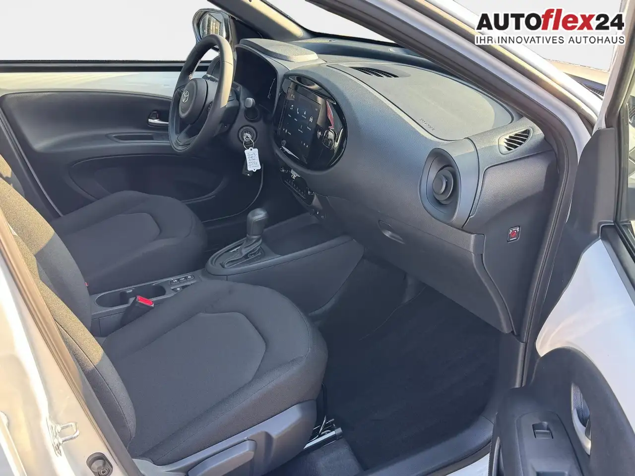 Toyota Aygo X Comfort 1,5 Hybrid CVT 85 ACC 17 Zoll Alu Klima... 11