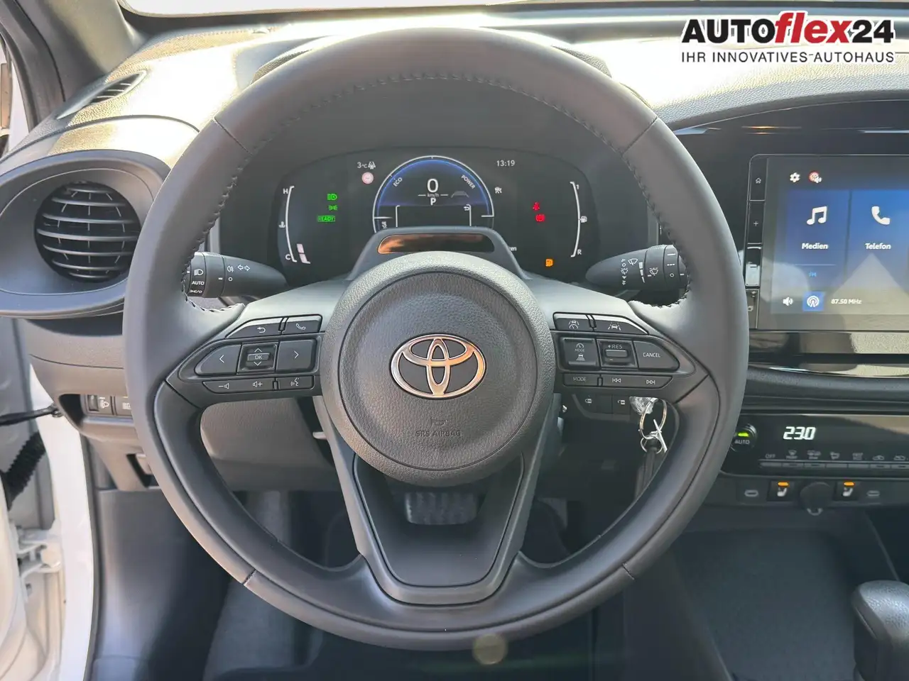 Toyota Aygo X Comfort 1,5 Hybrid CVT 85 ACC 17 Zoll Alu Klima... 14