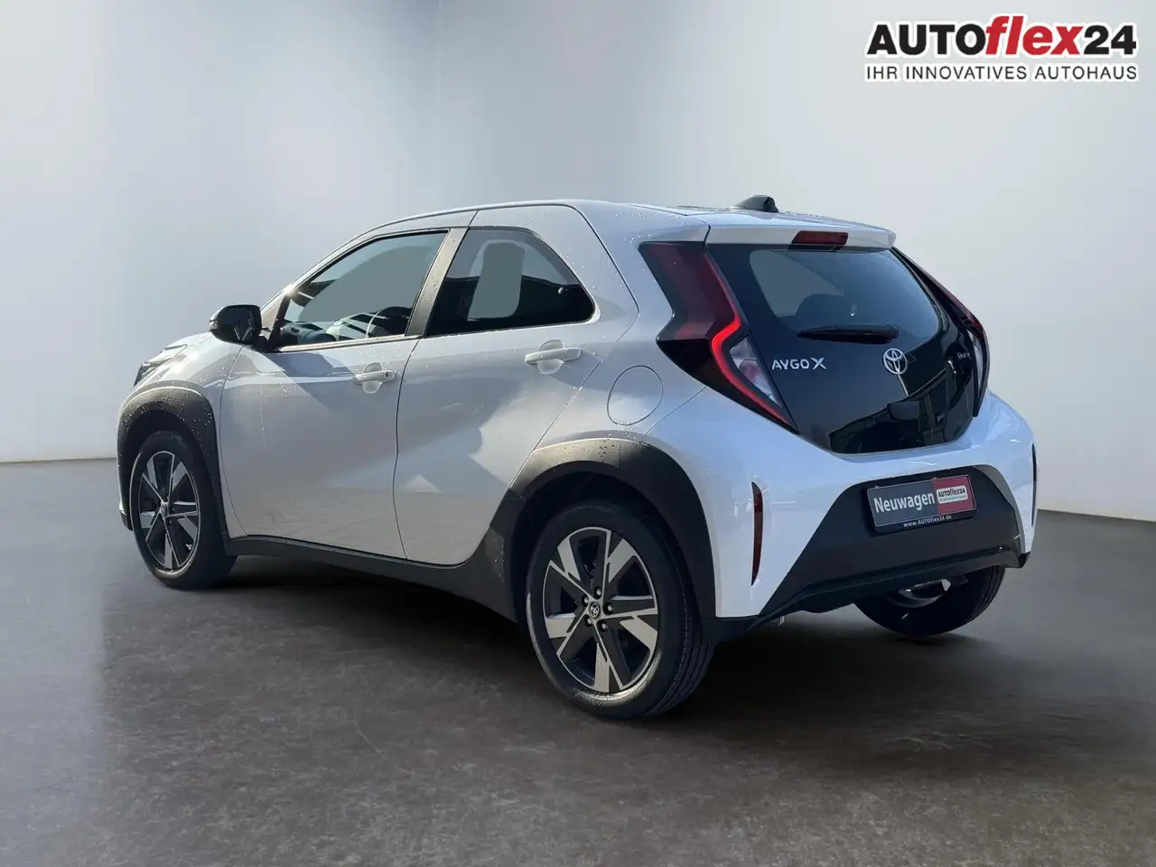 Toyota Aygo X Comfort 1,5 Hybrid CVT 85 ACC 17 Zoll Alu Klima... 6