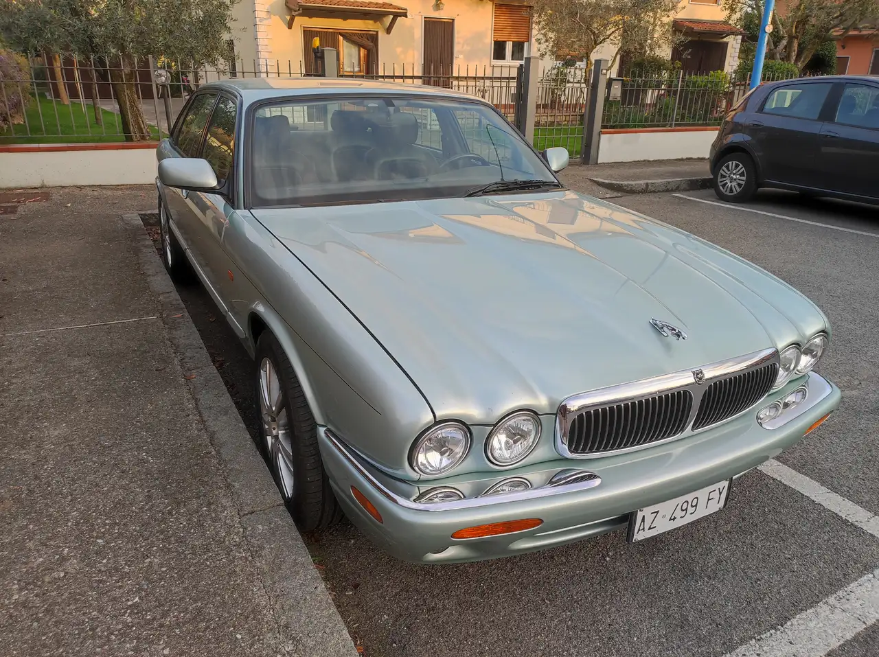 Jaguar XJ8 ASI, foto 6
