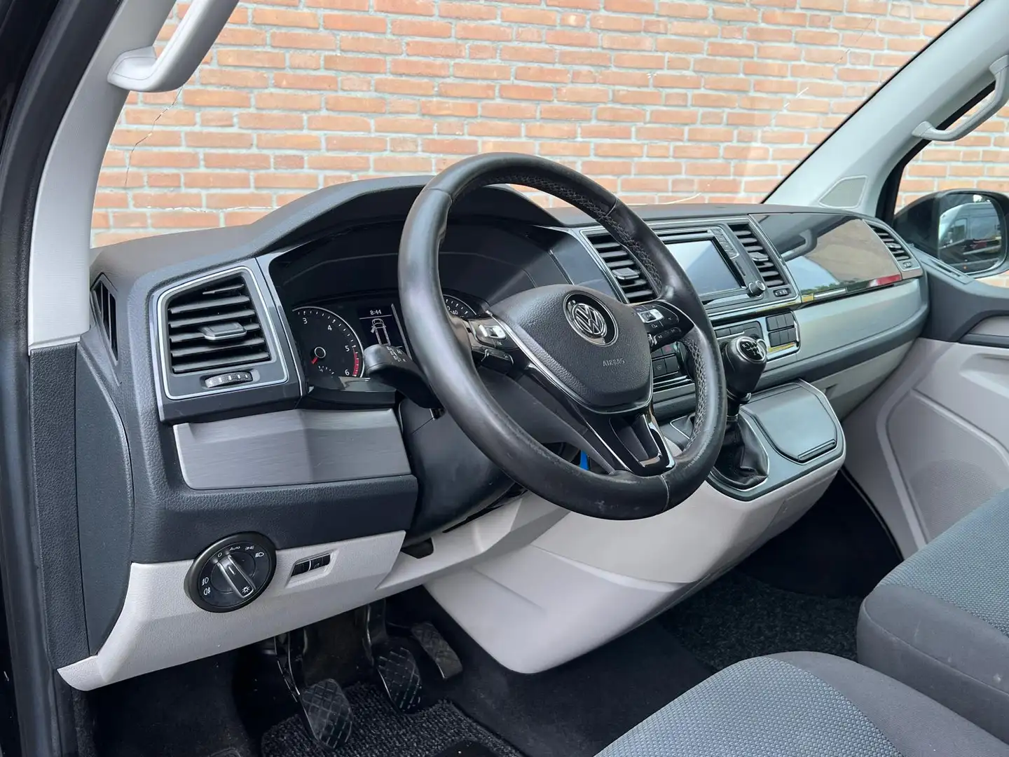 Volkswagen T6 Transporter 2.0TDI 150PK Lang / Distronic / Euro6 Noir - 2