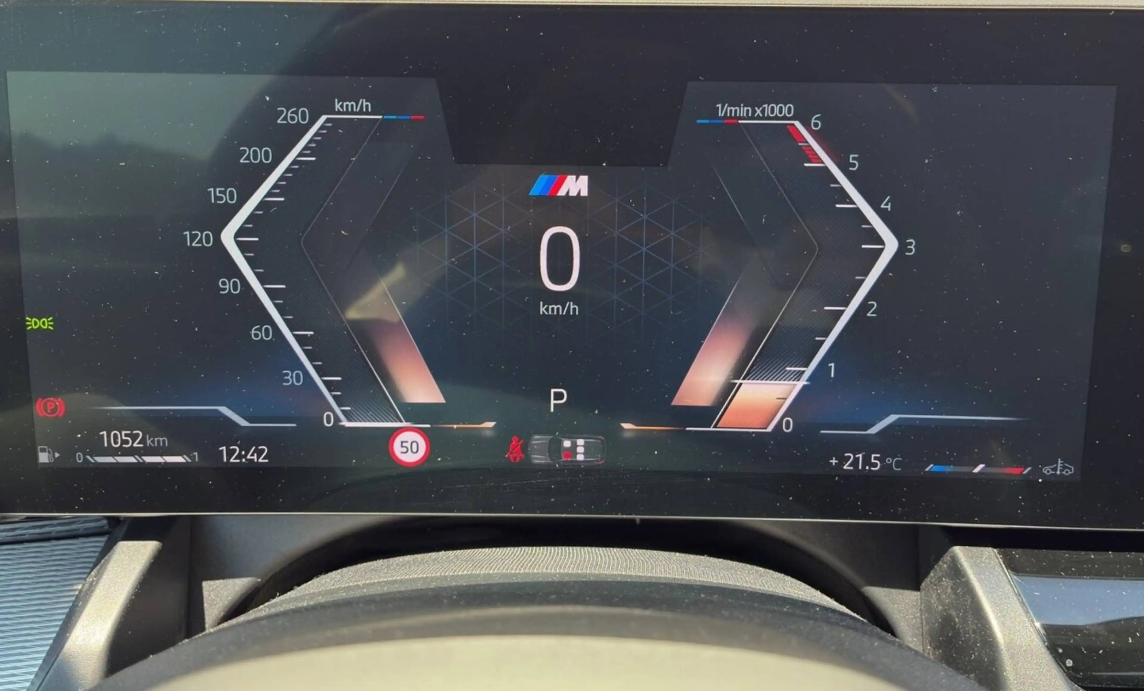BMW 520 520 d M Sport — photo 13