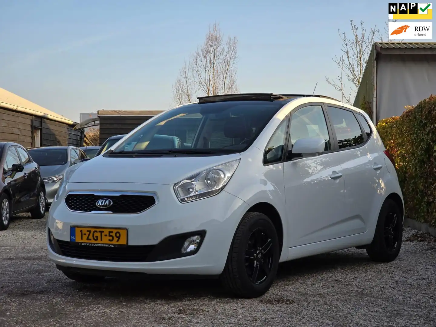 Kia Venga 1.4 CVVT Vibe Panoramadak/Lmv/Navigatie Wit - 1