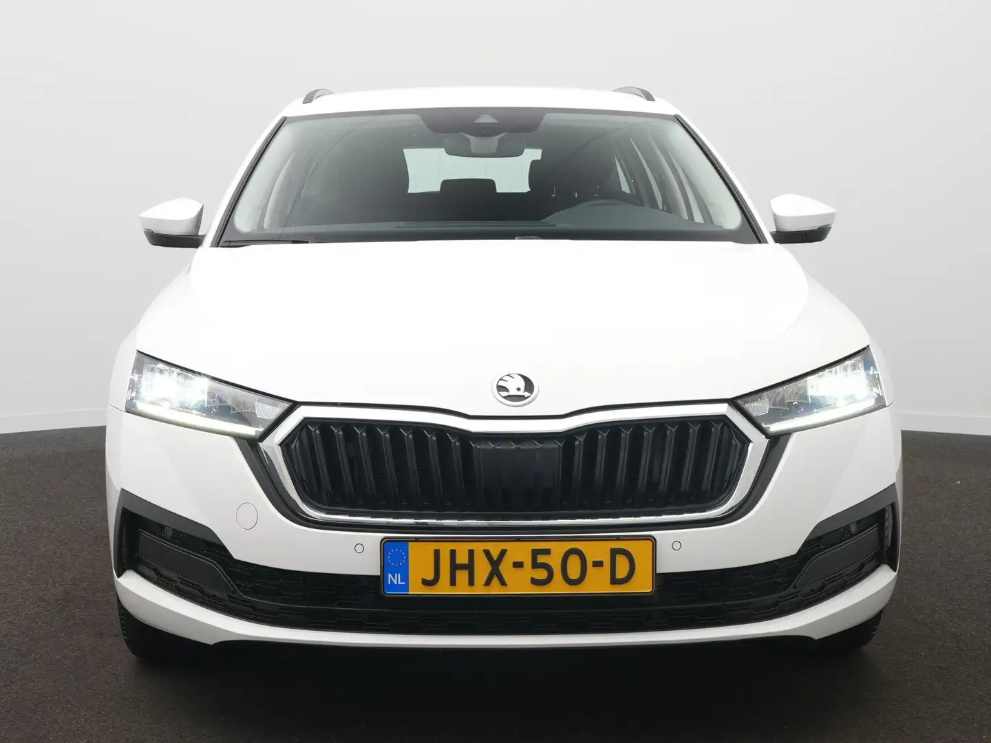 Skoda Octavia Combi 1.4 TSI iV PHEV Business Edition / Adap. Cru Wit - 2
