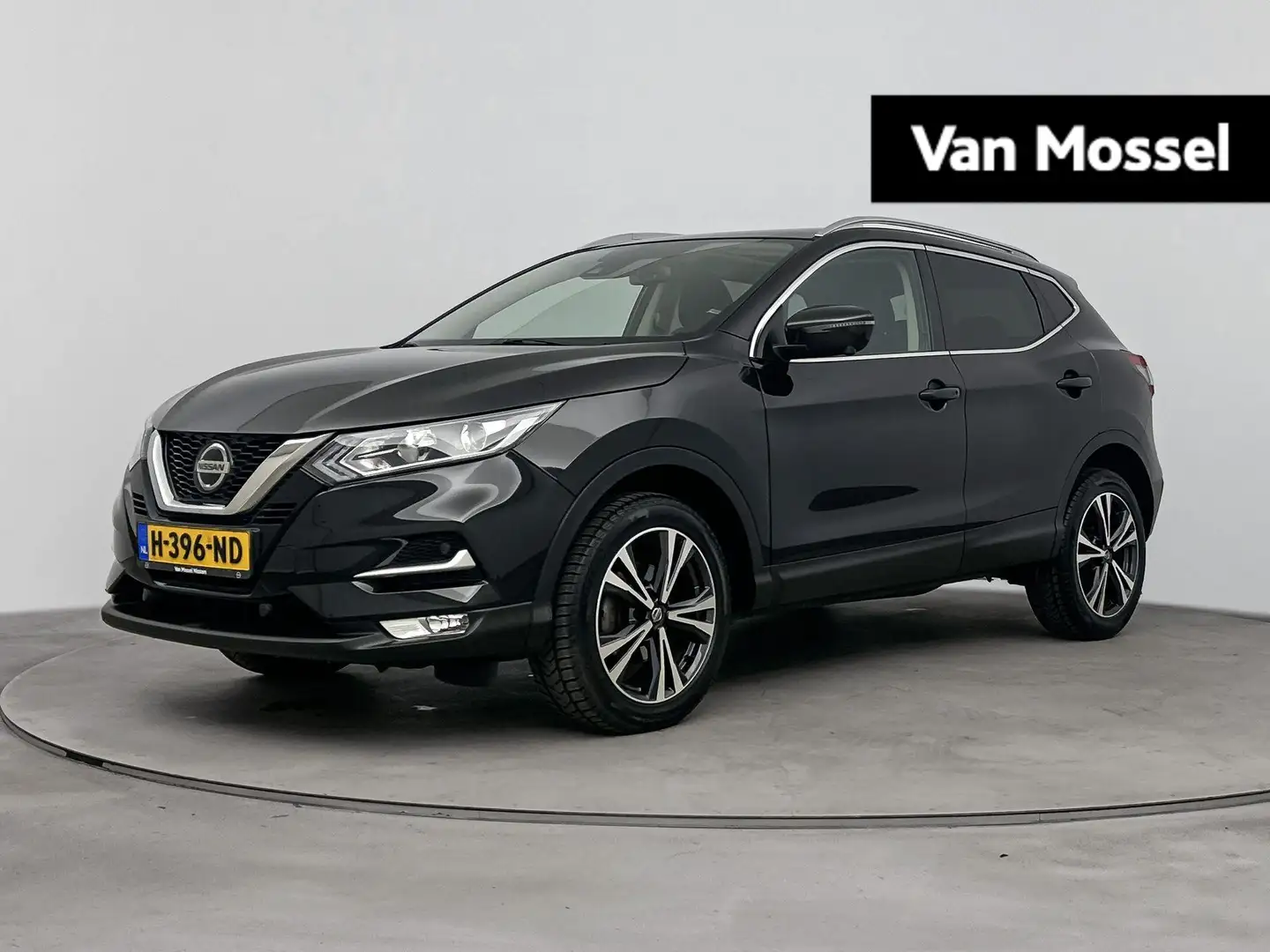 Nissan Qashqai 1.3 DIG-T N-Connecta 140PK | Trekhaak | Panorama-d Noir - 1