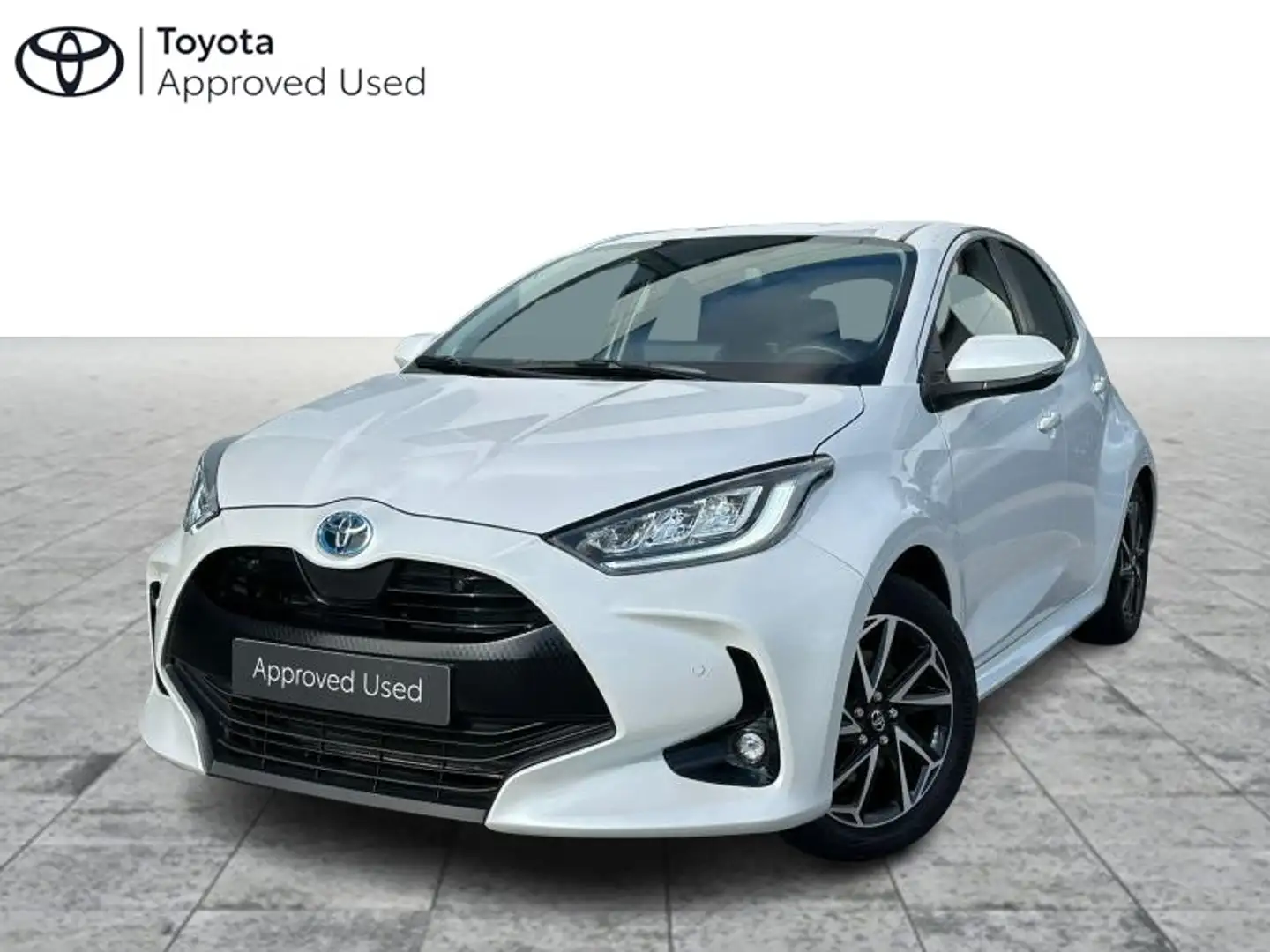 Toyota Yaris Iconic Wit - 1