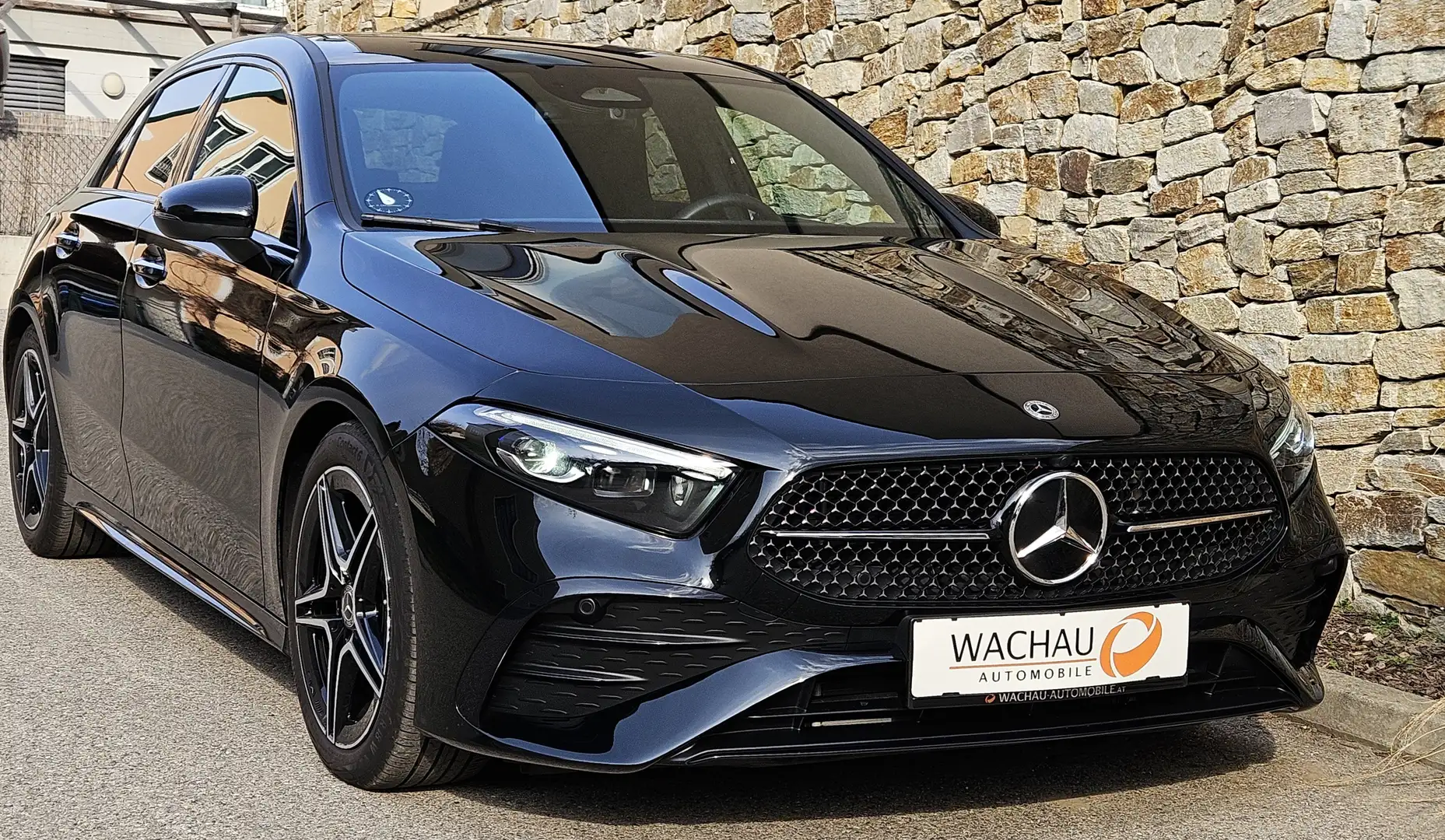 Mercedes-Benz A 200 A 200 d AMG Line*AHK*LederAlcantara*Kamera.*ACC* Schwarz - 2