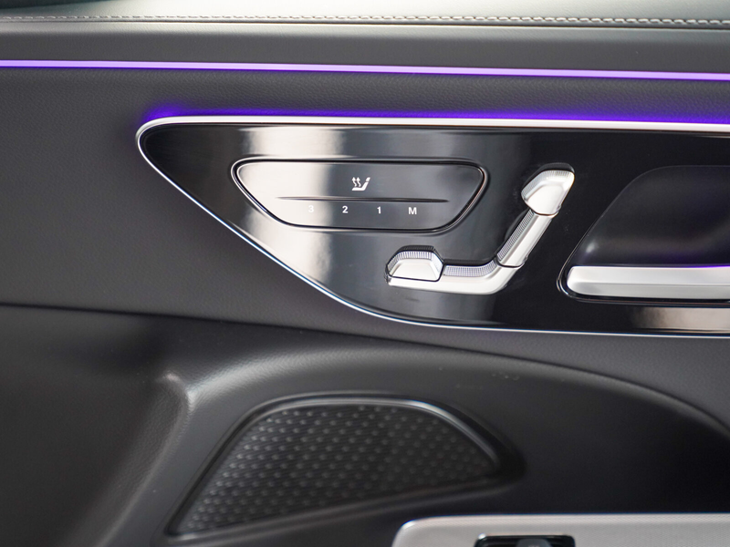 Mercedes-Benz E 220 E 220 d T AMG Line Night DIGITAL LIGHT 360° AHK — photo 14