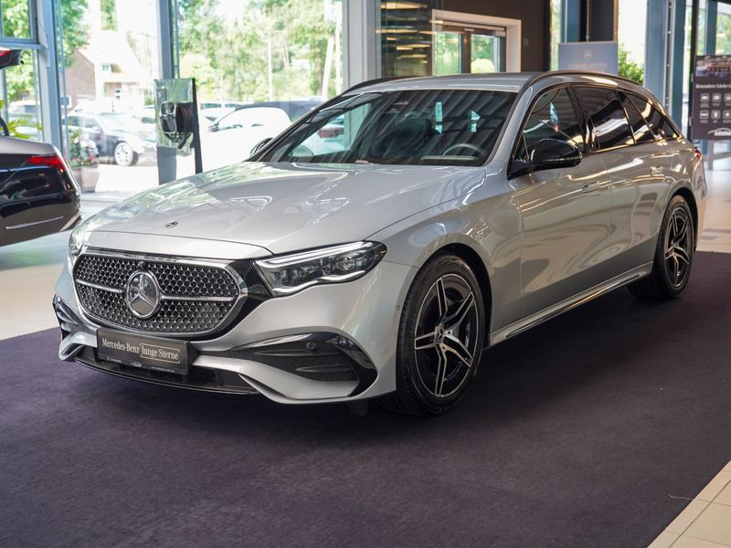 Mercedes-Benz E 220 E 220 d T AMG Line Night DIGITAL LIGHT 360° AHK — photo 10
