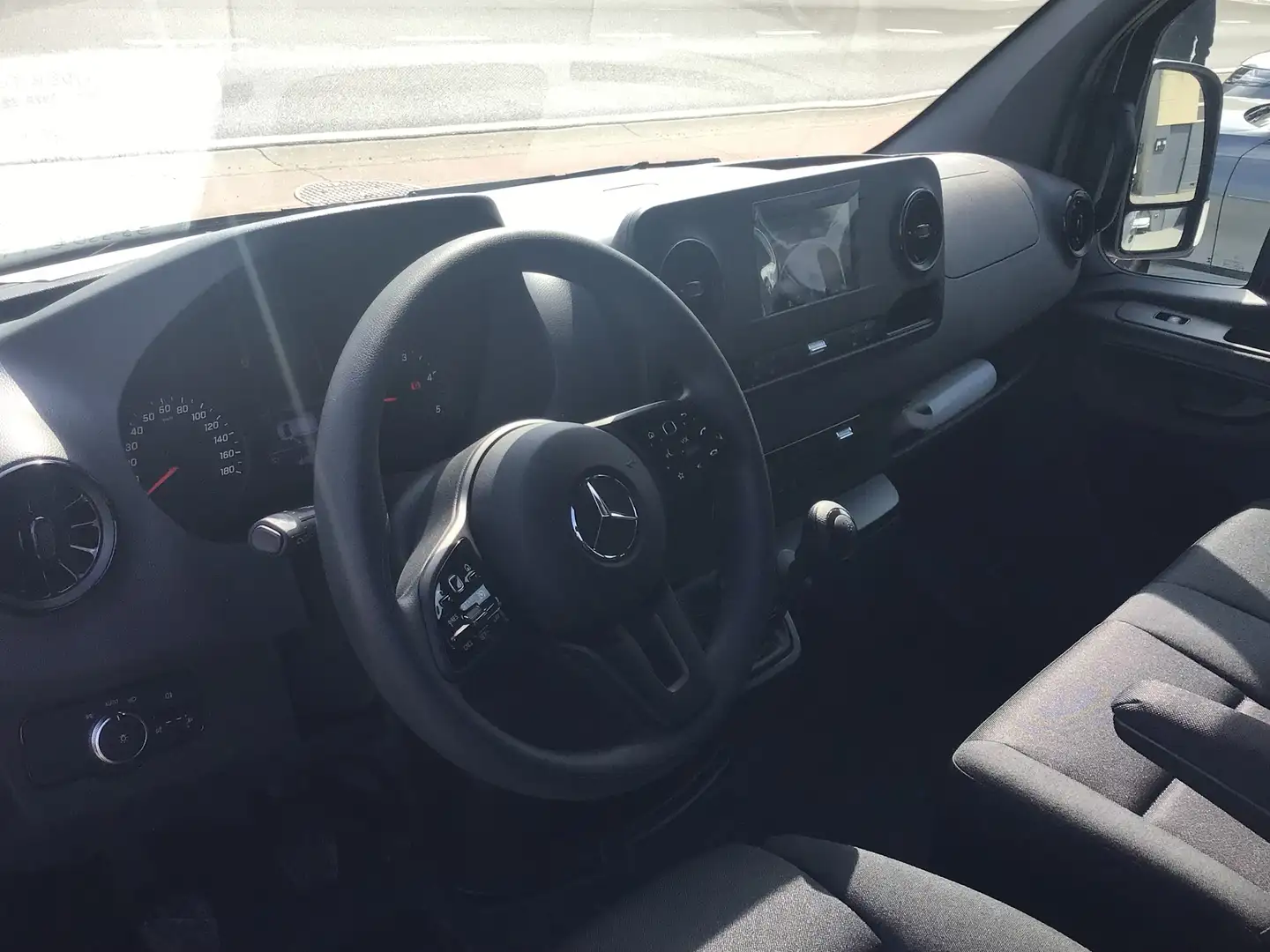 Mercedes-Benz Sprinter l2h2 317cdi 2023 10km full/option 39950e ex Gris - 2
