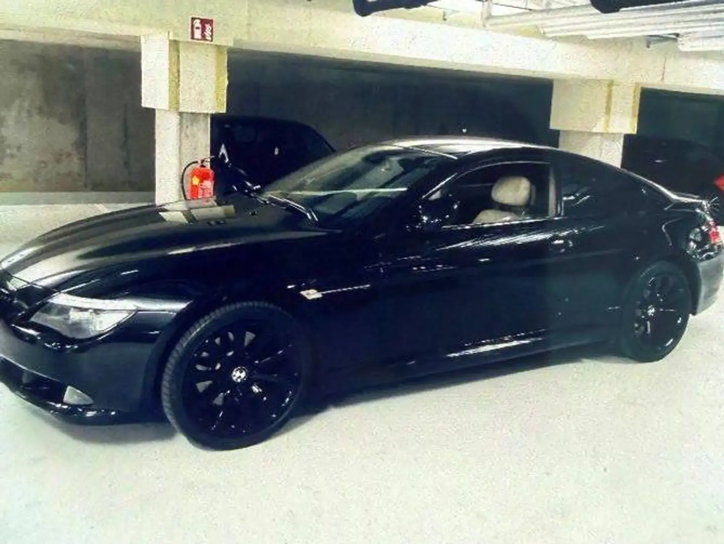BMW 630 630i Aut. Schwarz - 2