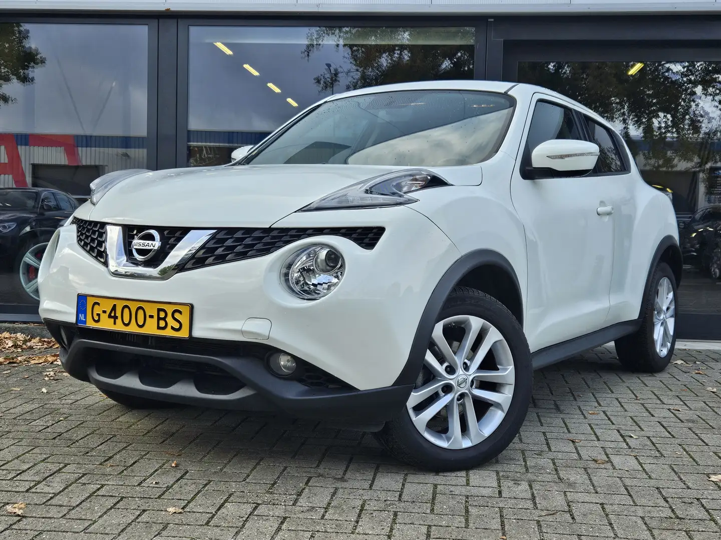 Nissan Juke 1.2 DIG-T S/S Acenta FACELIFT + LM VELGEN + CRUISE Wit - 1