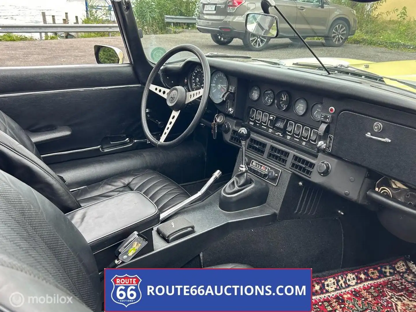 Jaguar E-Type Series 3 Cabriolet | 1973 | Route 66 Auctions Noir - 2