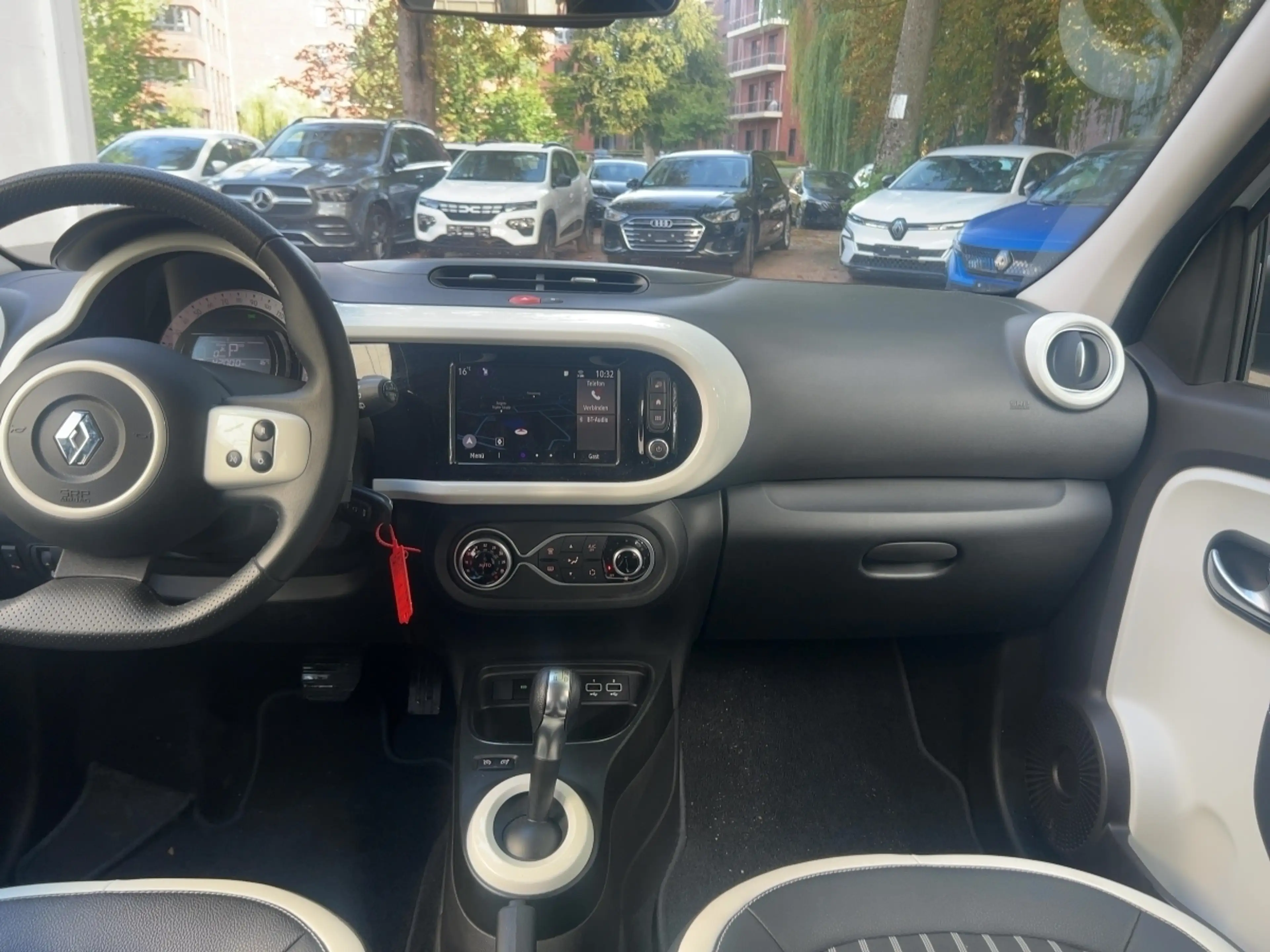 Renault Twingo Techno — photo 12