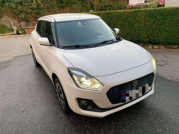 Swift 1.3 Black and White