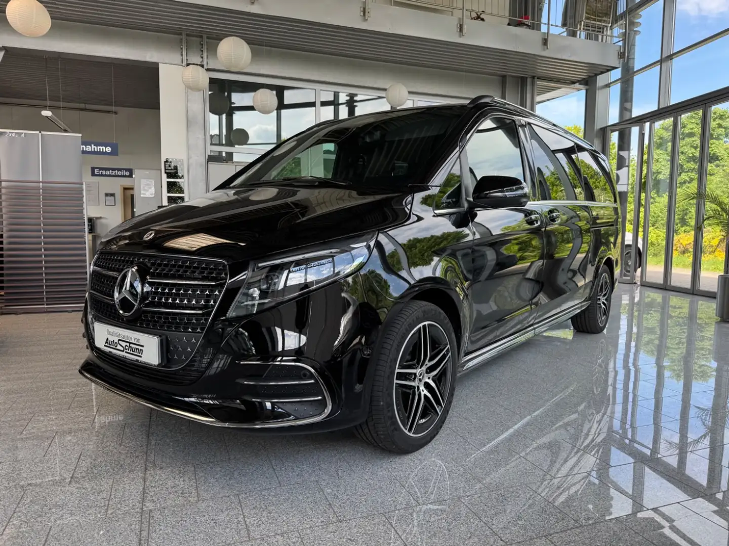 Mercedes-Benz V 300 d 4MATIC Luxussitze+EXCL+AMG+AIRMATIC Negro - 1