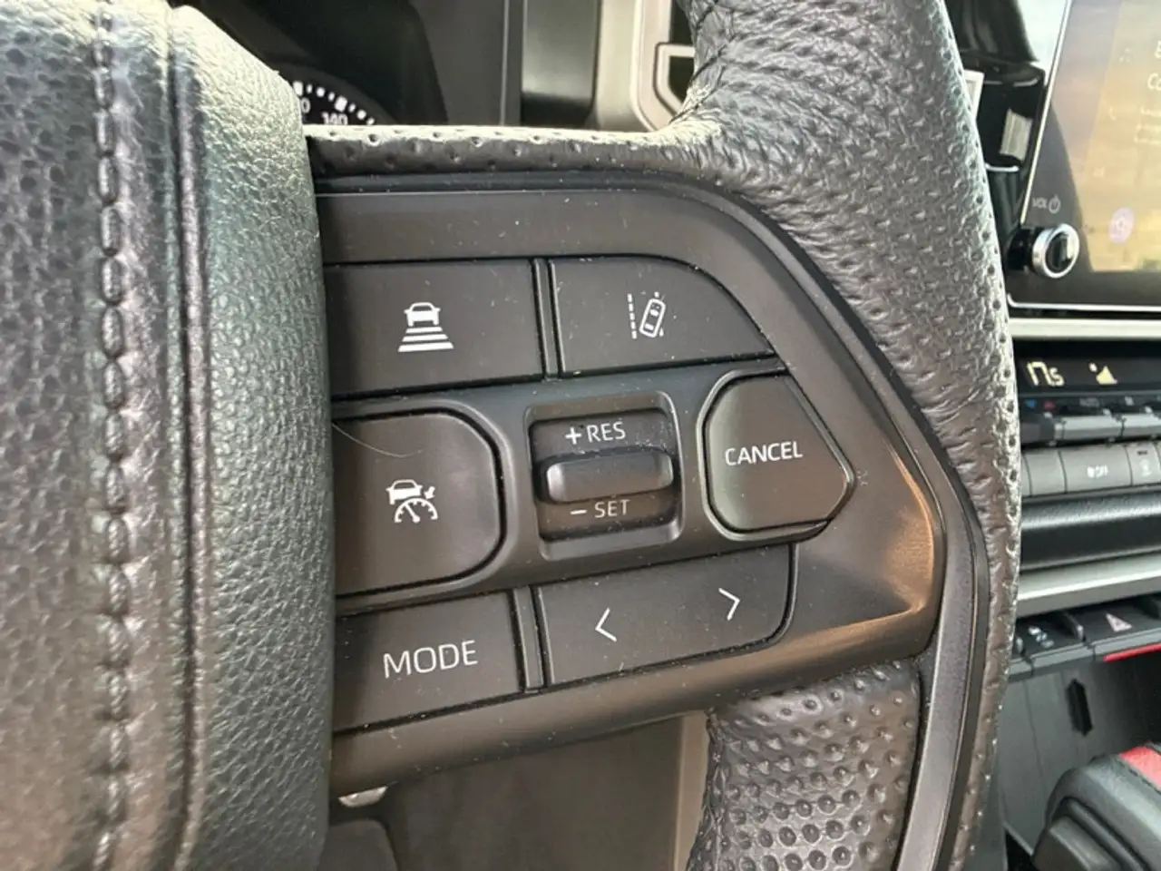 Toyota Tundra снимка Toyota Tundra
