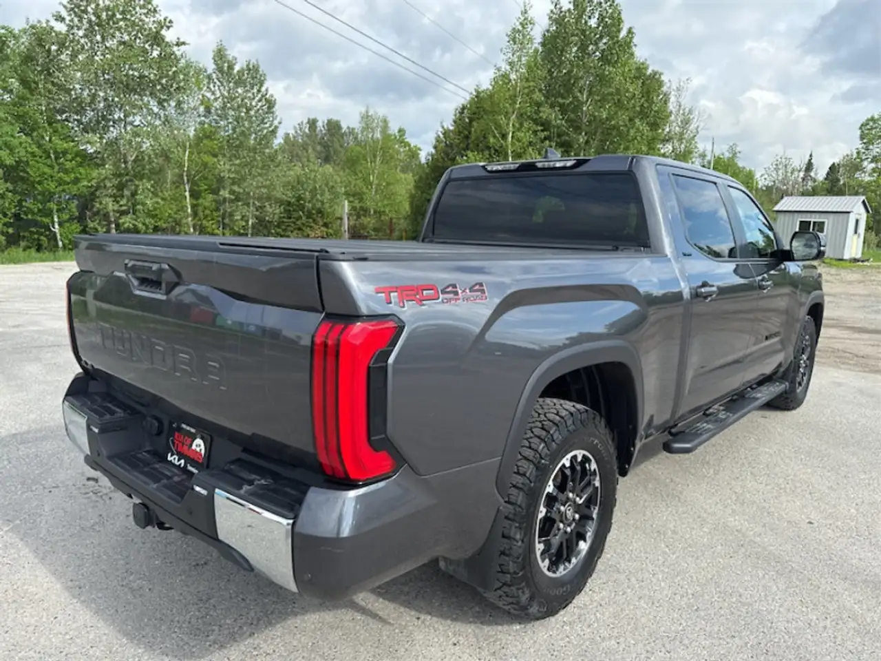 Toyota Tundra снимка Toyota Tundra