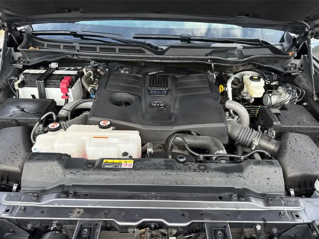 Toyota Tundra снимка Toyota Tundra