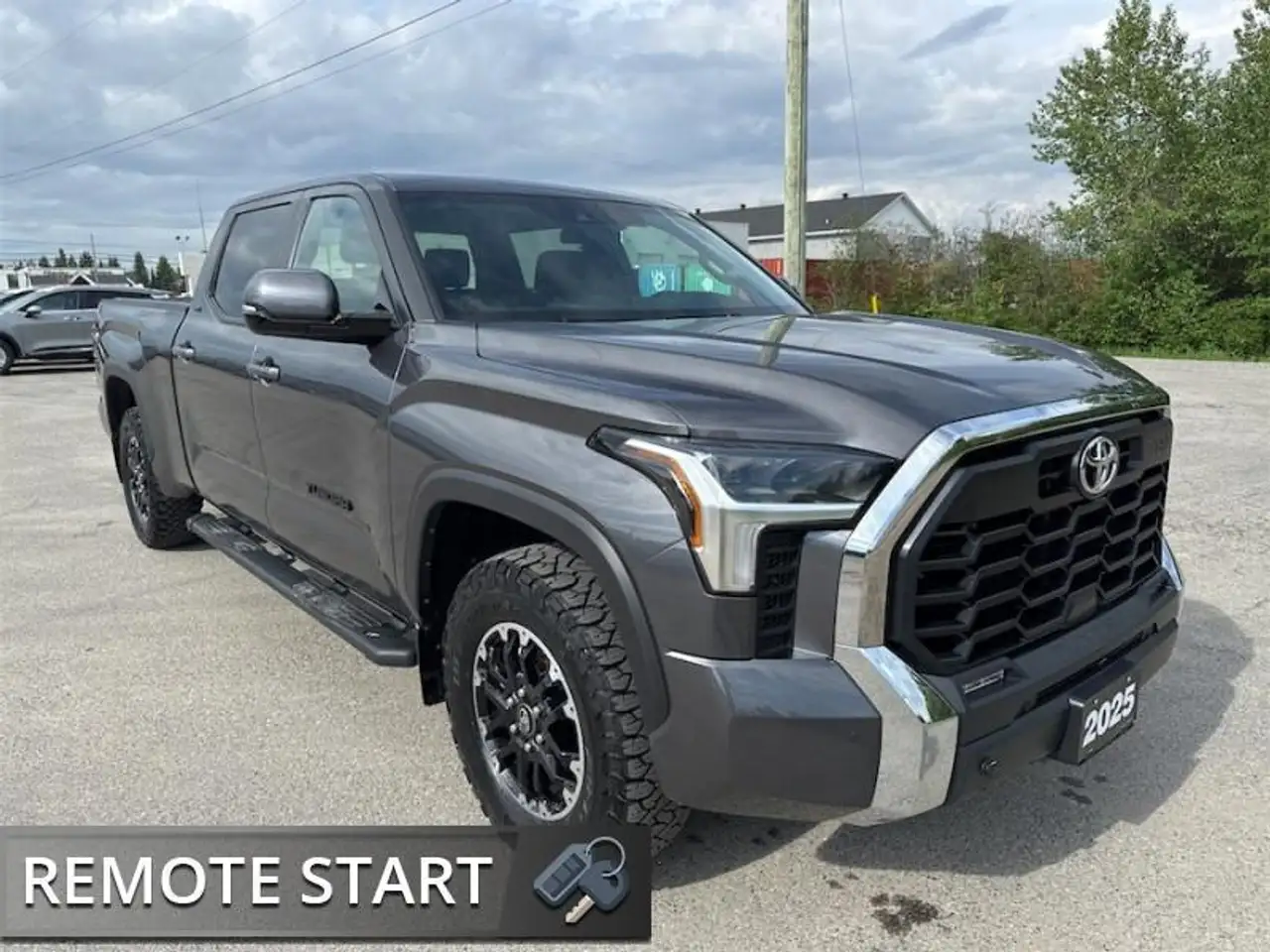 Toyota Tundra снимка Toyota Tundra