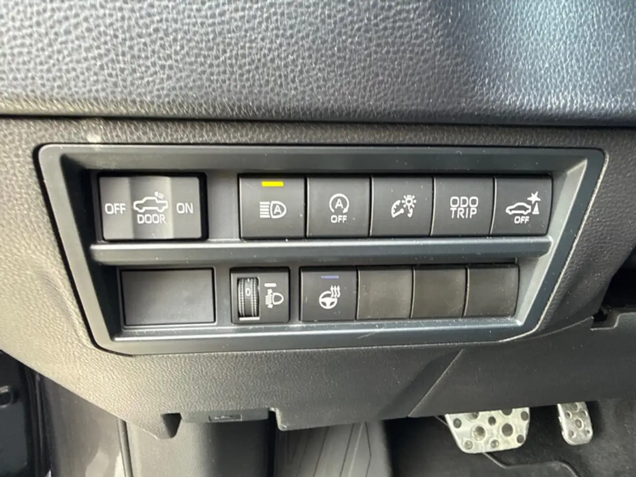 Toyota Tundra снимка Toyota Tundra