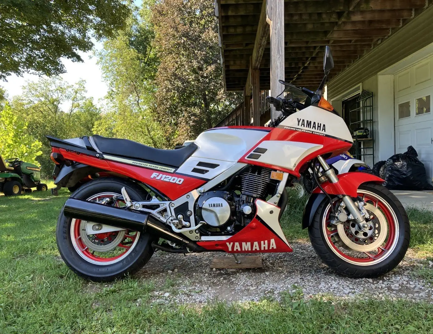 Yamaha FJ 1200 Rood - 1
